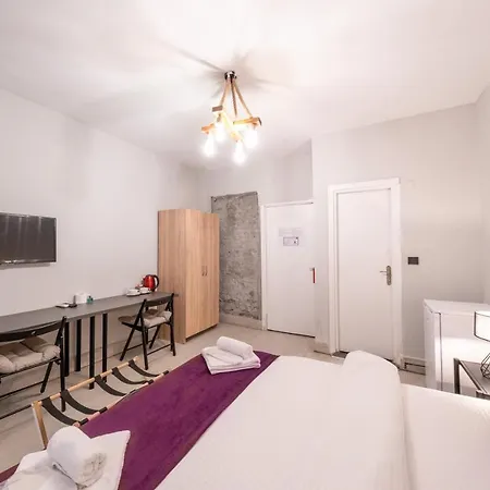 Otel Frame & Suites *