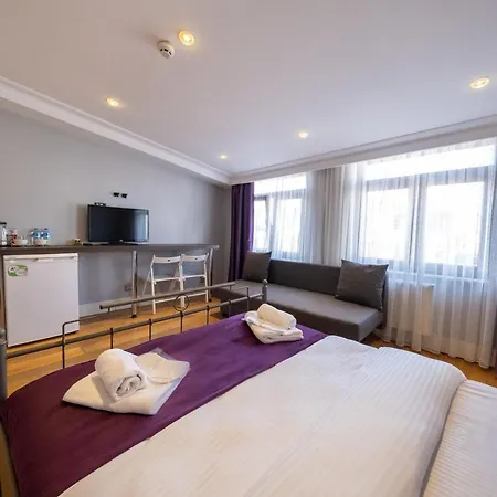 Frame & Suites *