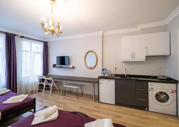 Frame & Suites Hotel