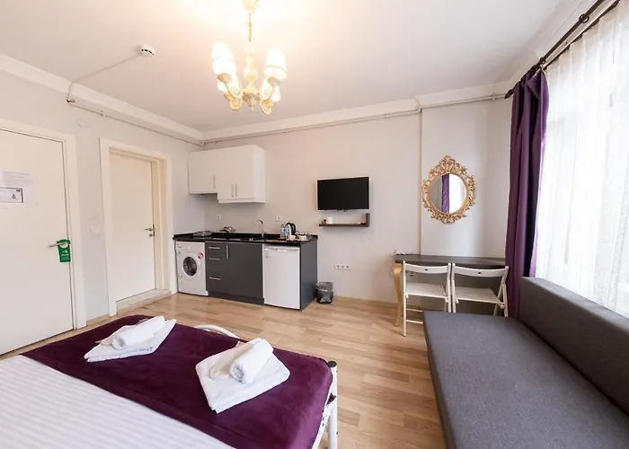 Frame & Suites Hotel