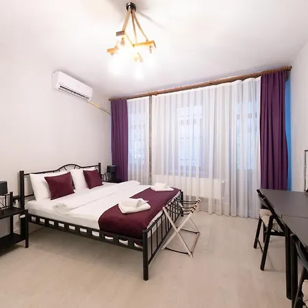 فندق Frame & Suites